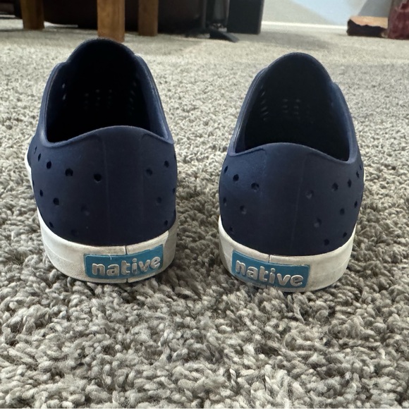 Kids Navy Blue Native Slip-On Sneakers, size 2 - Picture 4 of 9